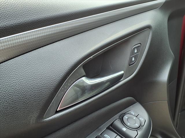 new 2025 Buick Envista car, priced at $31,785