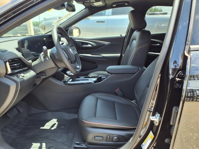 new 2025 Buick Envista car, priced at $31,960