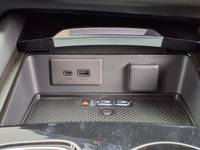 new 2025 Buick Envision car, priced at $39,365