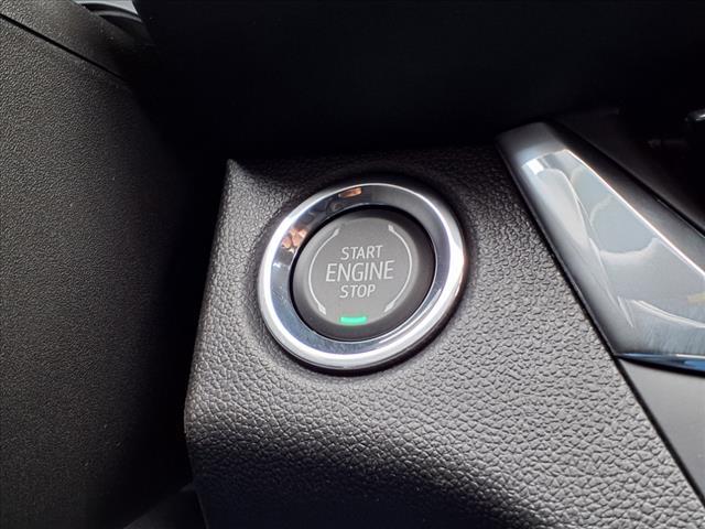 new 2025 Buick Envista car, priced at $24,750