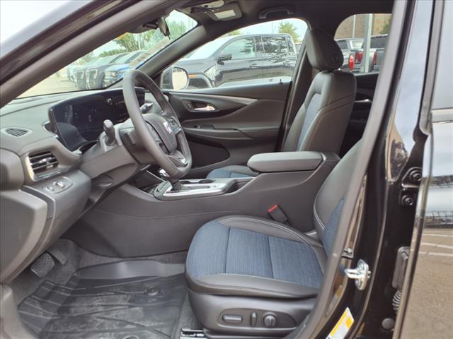 new 2025 Buick Envista car, priced at $24,750