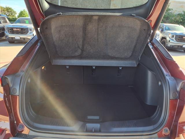 new 2025 Buick Envista car, priced at $28,075