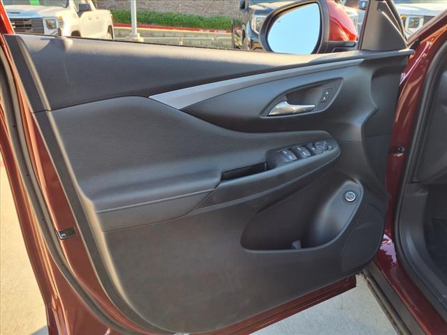 new 2025 Buick Envista car, priced at $28,075