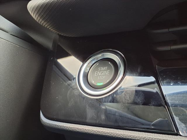 new 2025 Buick Envision car, priced at $36,865