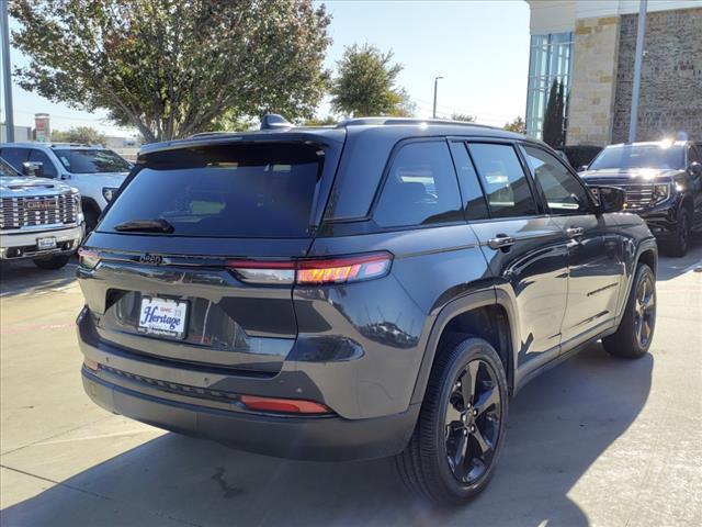 used 2022 Jeep Grand Cherokee car, priced at $28,900