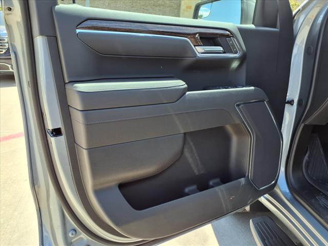 new 2025 GMC Sierra 1500 car, priced at $43,600