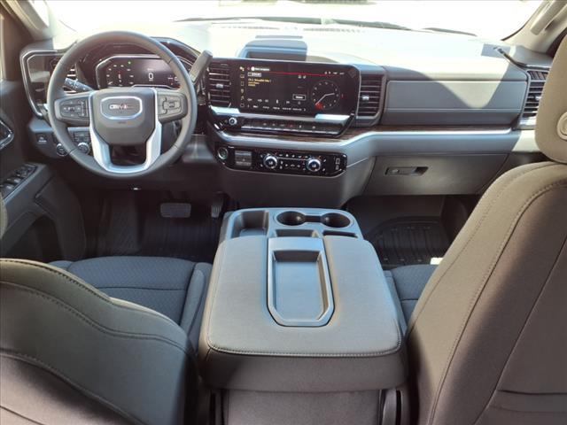 new 2025 GMC Sierra 1500 car, priced at $43,600