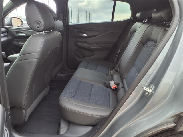 new 2025 Buick Envista car, priced at $28,025