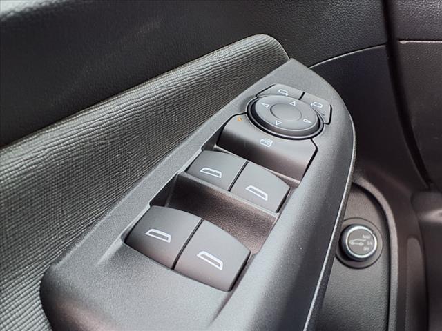 new 2025 Buick Envista car, priced at $28,075