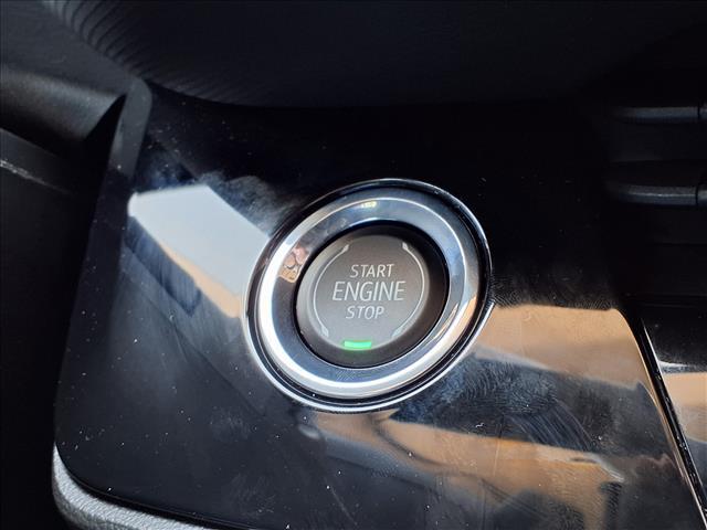 new 2025 Buick Envision car, priced at $31,865