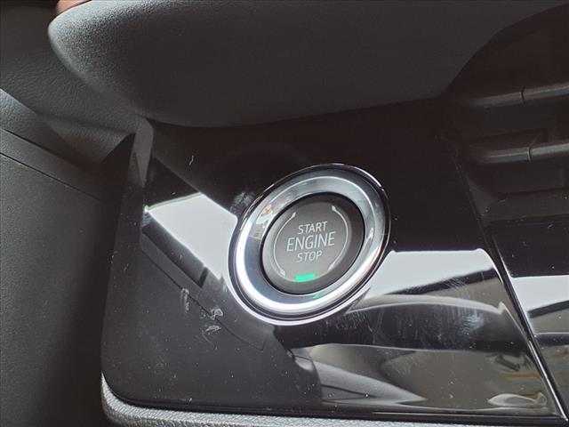 new 2025 Buick Envision car, priced at $40,860