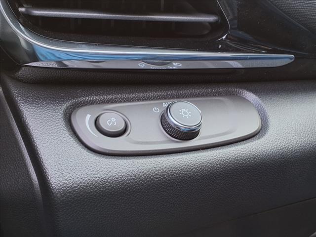 new 2025 Buick Envista car, priced at $30,585