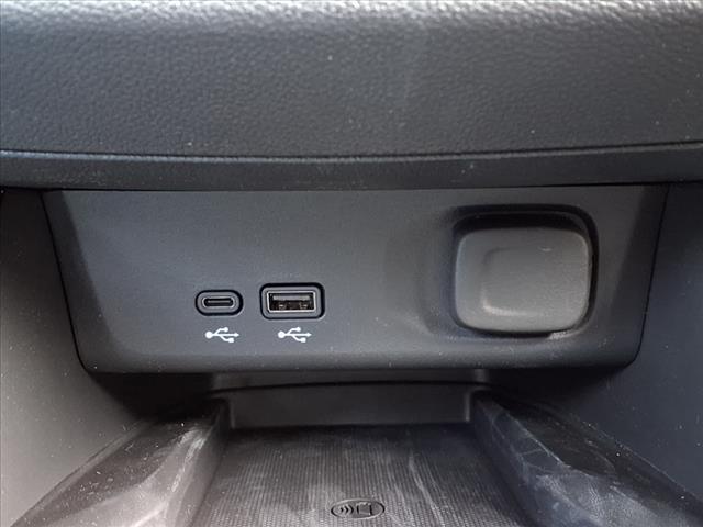 new 2025 Buick Envista car, priced at $30,585