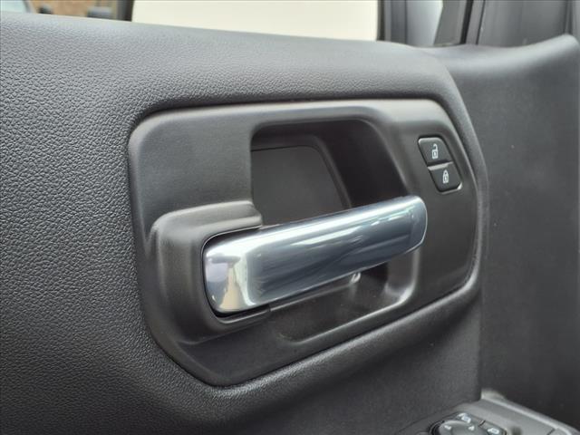 new 2025 GMC Sierra 1500 car, priced at $39,840