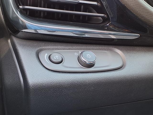new 2025 Buick Envista car, priced at $32,385