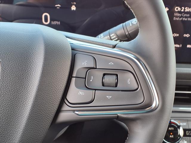 new 2025 Buick Envista car, priced at $28,150