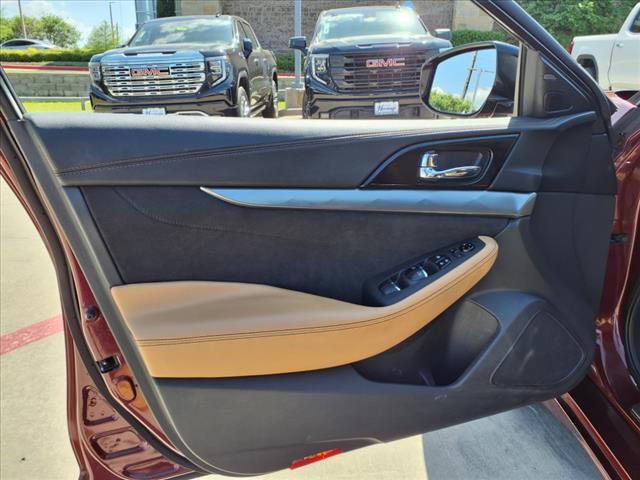used 2016 Nissan Maxima car, priced at $13,991