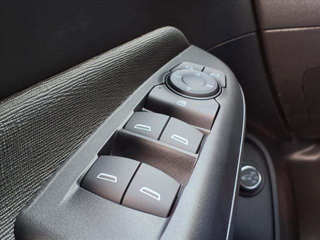 new 2025 Buick Envista car, priced at $28,075