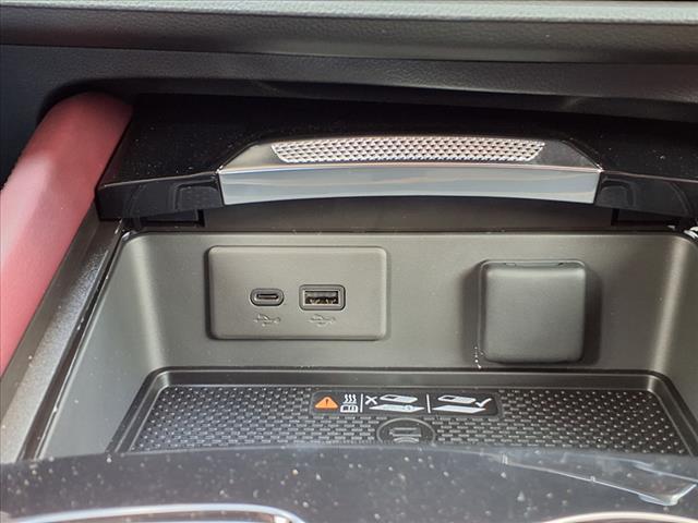 new 2025 Buick Envision car, priced at $39,965
