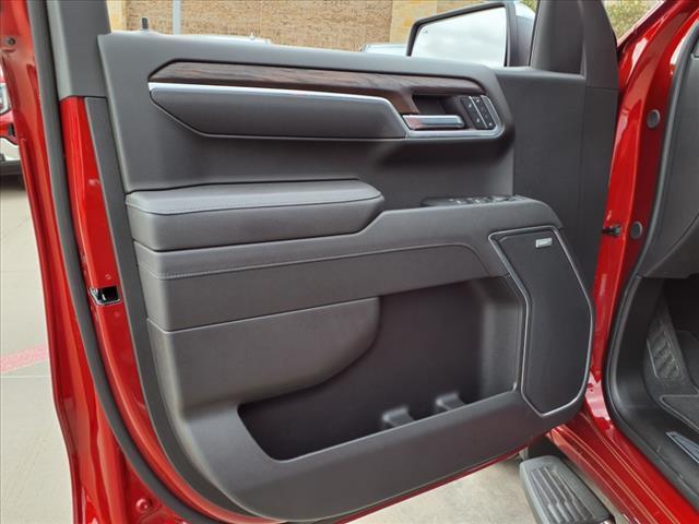 new 2025 GMC Sierra 1500 car, priced at $49,075