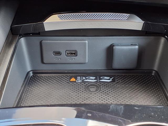 new 2025 Buick Envision car, priced at $44,595