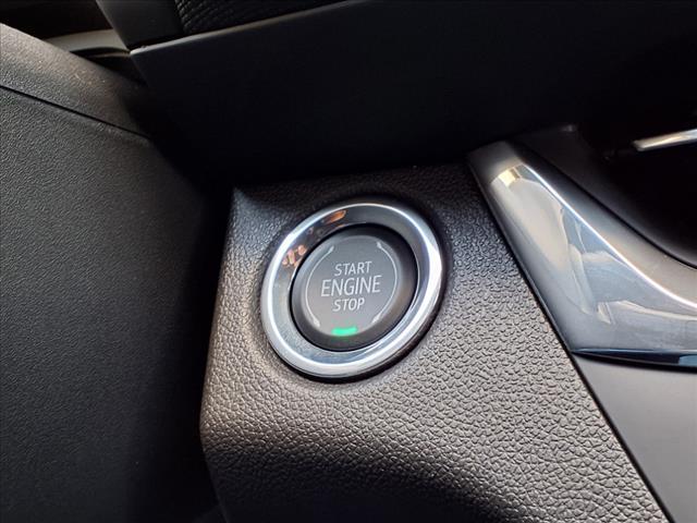 new 2025 Buick Envista car, priced at $27,850