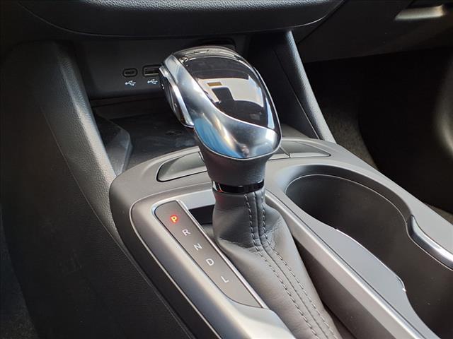 new 2025 Buick Envista car, priced at $27,850