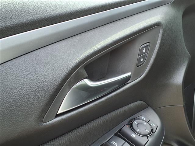 new 2025 Buick Envista car, priced at $27,580