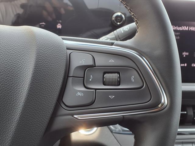 new 2025 Buick Envista car, priced at $27,580