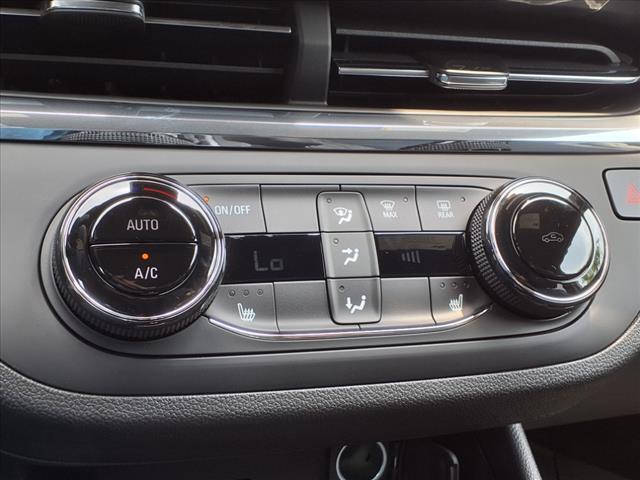 new 2025 Buick Envista car, priced at $27,580