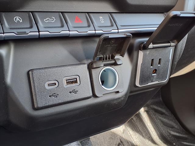new 2025 GMC Sierra 1500 car, priced at $39,840