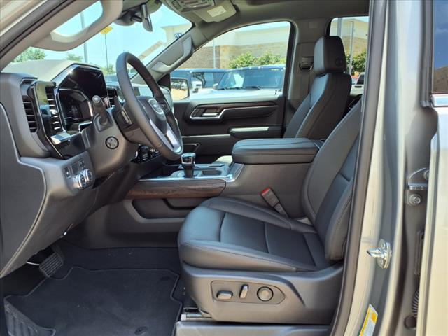 new 2025 GMC Sierra 1500 car, priced at $50,425