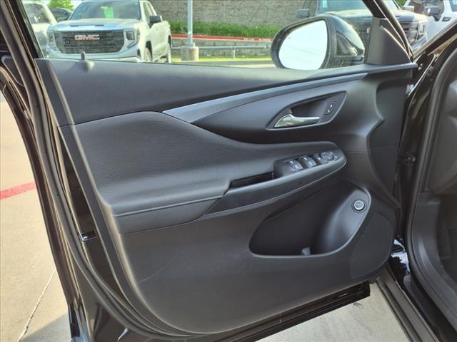 new 2025 Buick Envista car, priced at $28,075