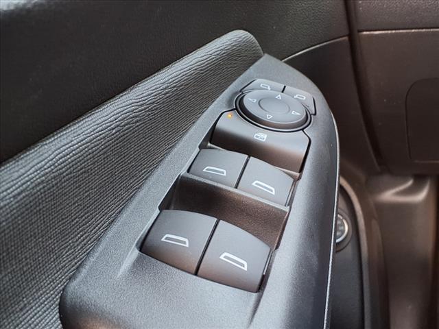 new 2025 Buick Envista car, priced at $28,075