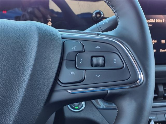 new 2025 Buick Envista car, priced at $28,150