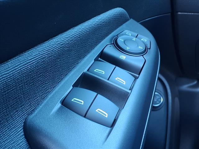 new 2025 Buick Envista car, priced at $28,150