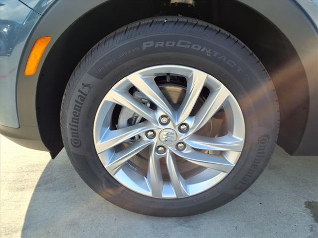 new 2025 Buick Envista car, priced at $27,250