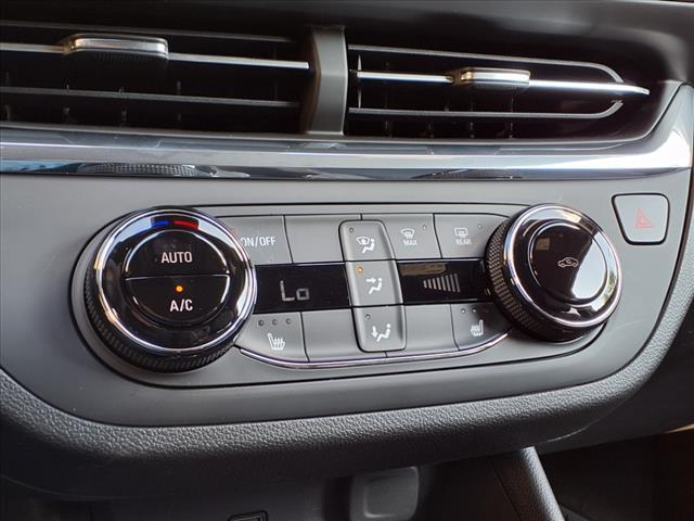 new 2025 Buick Envista car, priced at $27,250