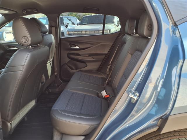 new 2025 Buick Envista car, priced at $27,250