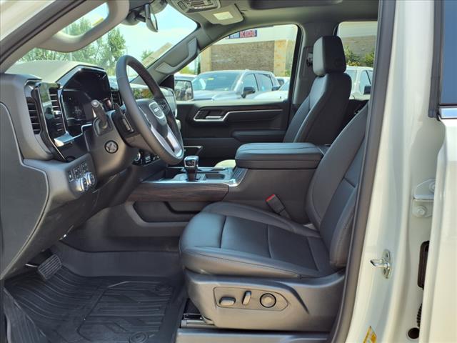 new 2025 GMC Sierra 1500 car, priced at $68,564