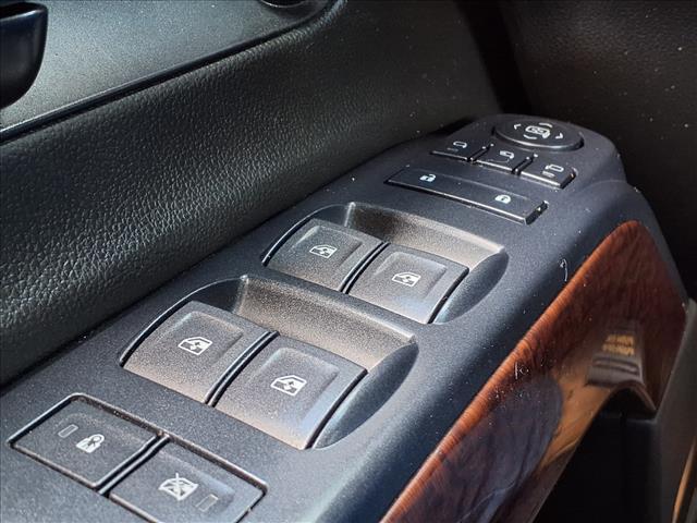 used 2018 GMC Sierra 1500 car, priced at $27,991
