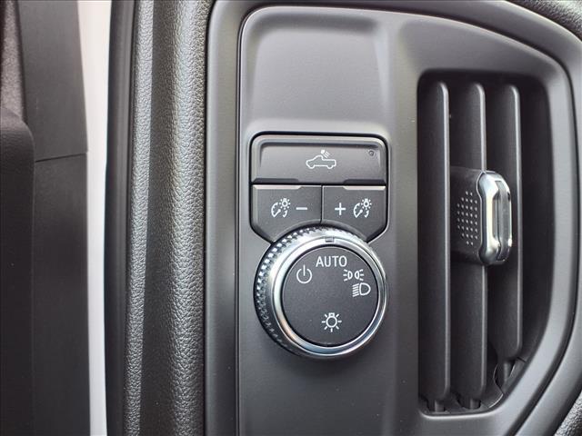 new 2026 GMC Sierra 1500 car, priced at $37,925