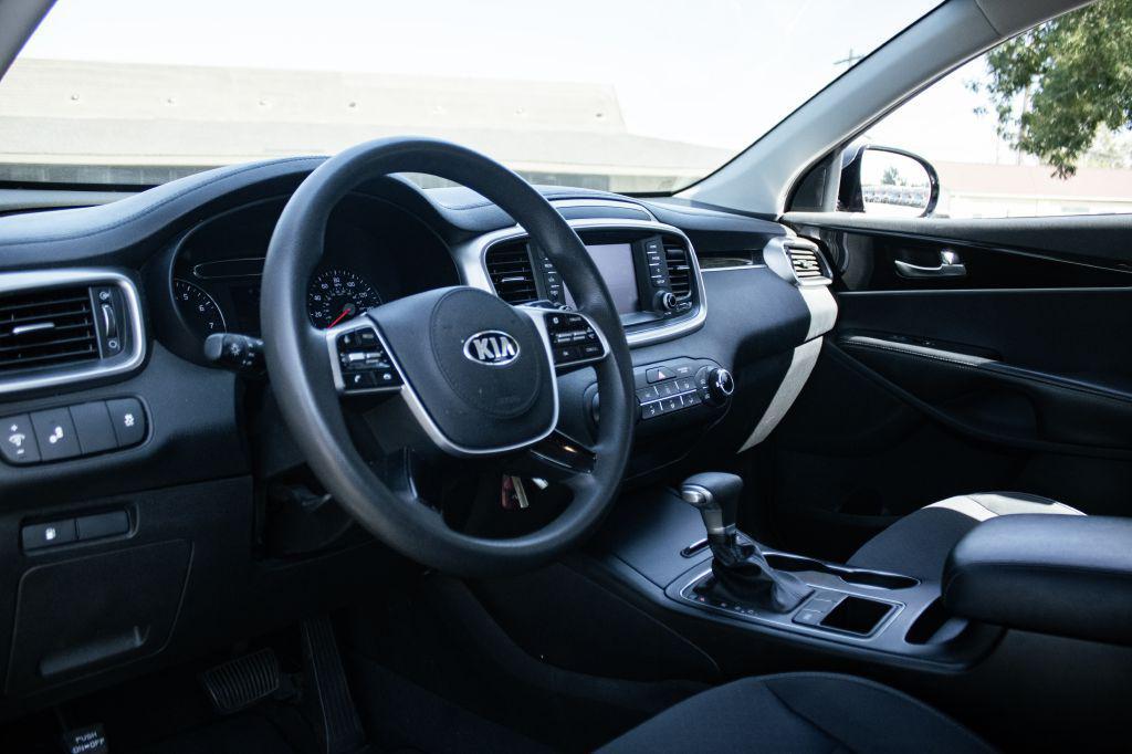 used 2020 Kia Sorento car, priced at $18,995
