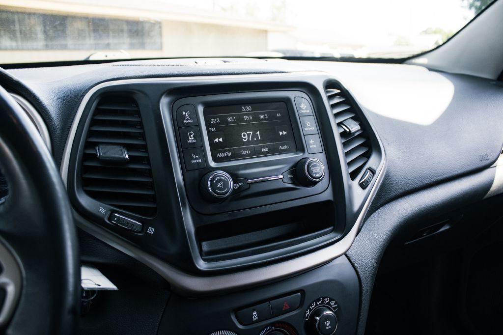 used 2016 Jeep Cherokee car, priced at $10,133