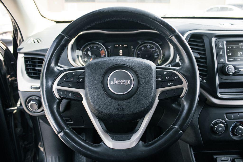 used 2016 Jeep Cherokee car, priced at $10,133