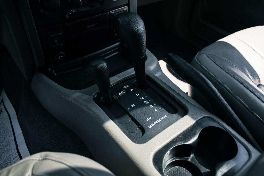 used 2001 Jeep Grand Cherokee car, priced at $14,995