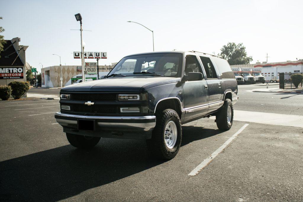 used 1997 Chevrolet Suburban car, priced at $4,999