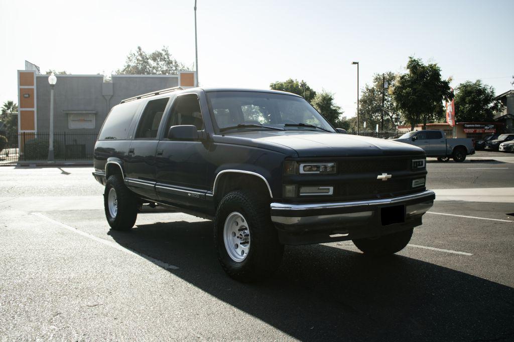 used 1997 Chevrolet Suburban car, priced at $4,999