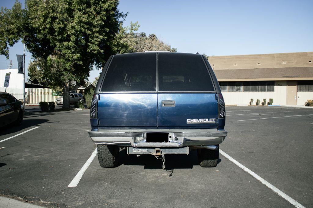 used 1997 Chevrolet Suburban car, priced at $4,999