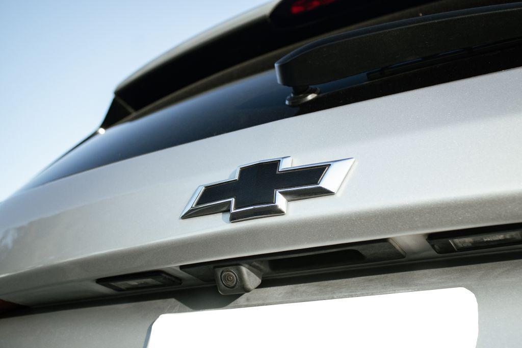 used 2020 Chevrolet Equinox car, priced at $16,995